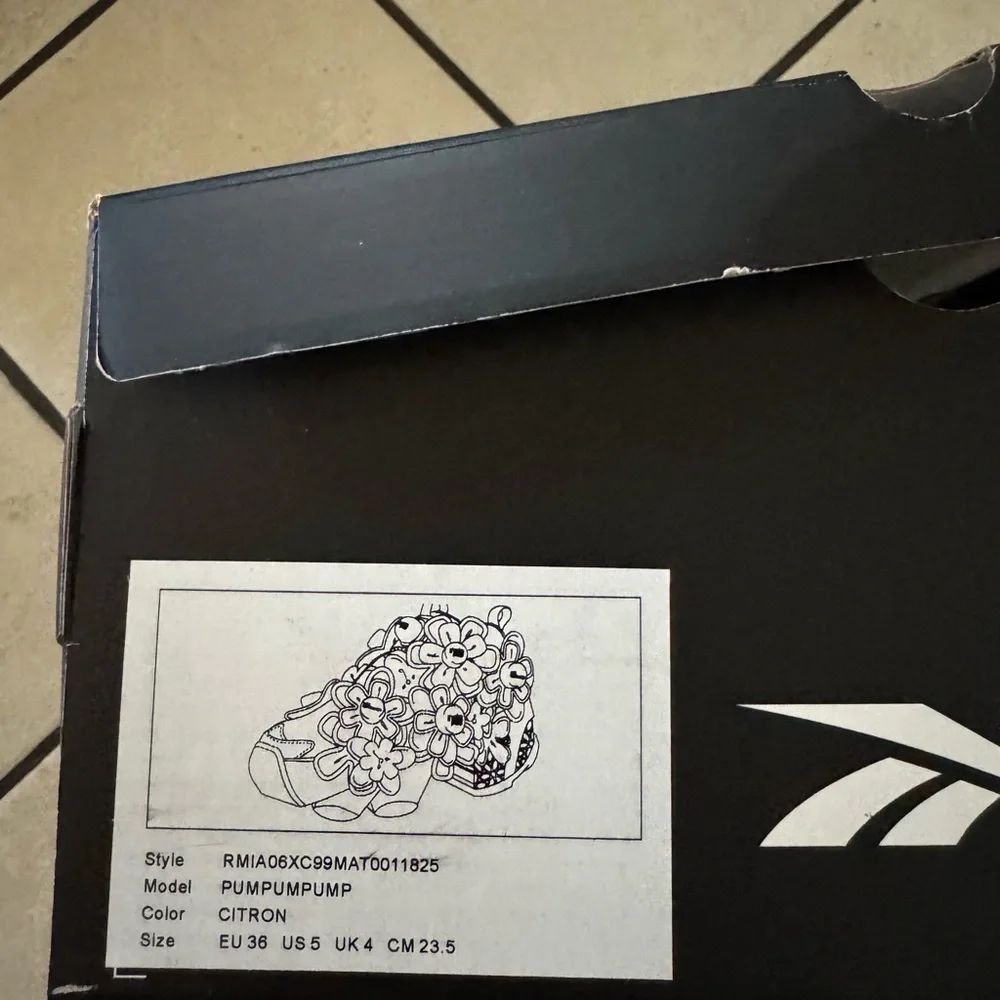 noir kei ninomiya insta pump sneakers - Picture 4 of 9